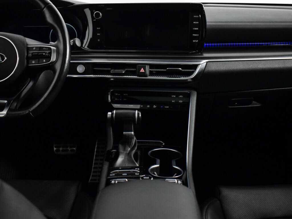 Kia K5 2020 года с пробегом. Фото: #12