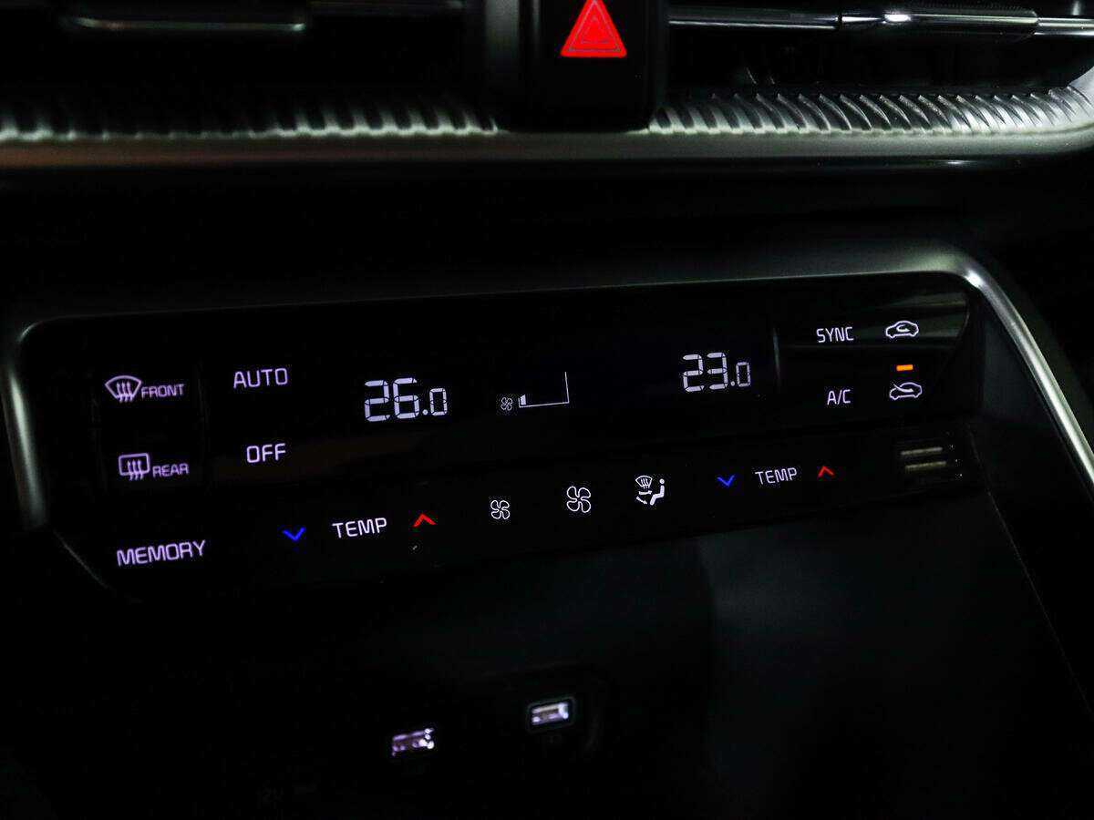 Kia K5 2021 года с пробегом. Фото: #14