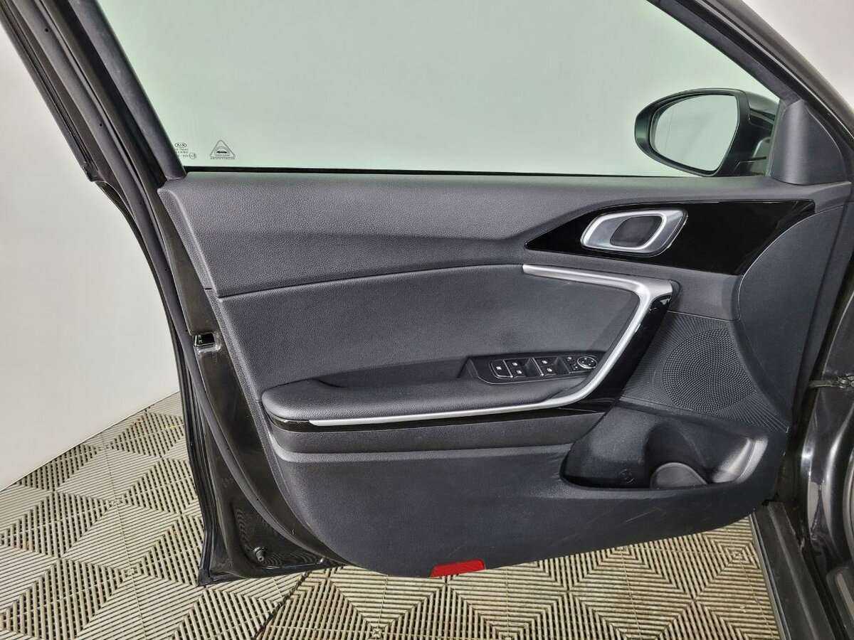 Kia XCeed 2021 года с пробегом. Фото: #6