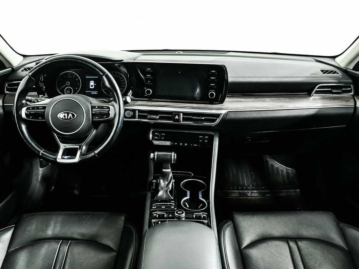 Kia K5 2021 года с пробегом. Фото: #10