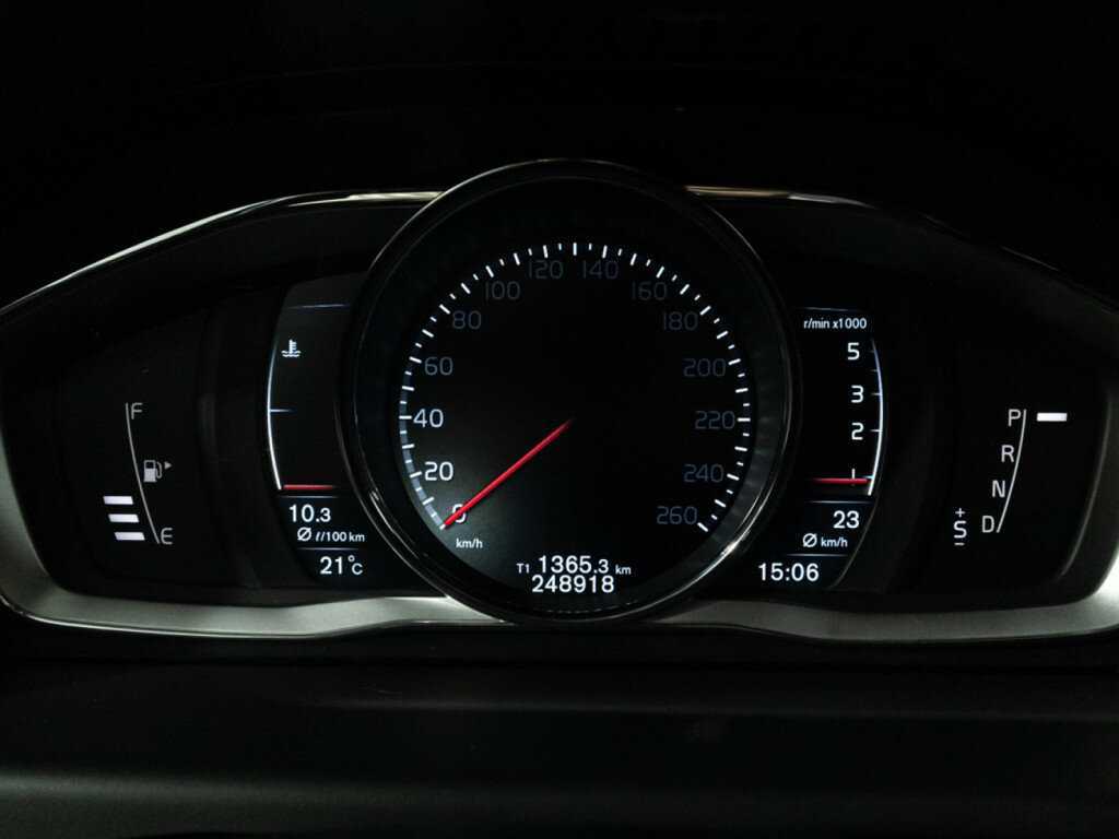 Volvo XC70 2015 года с пробегом. Фото: #11