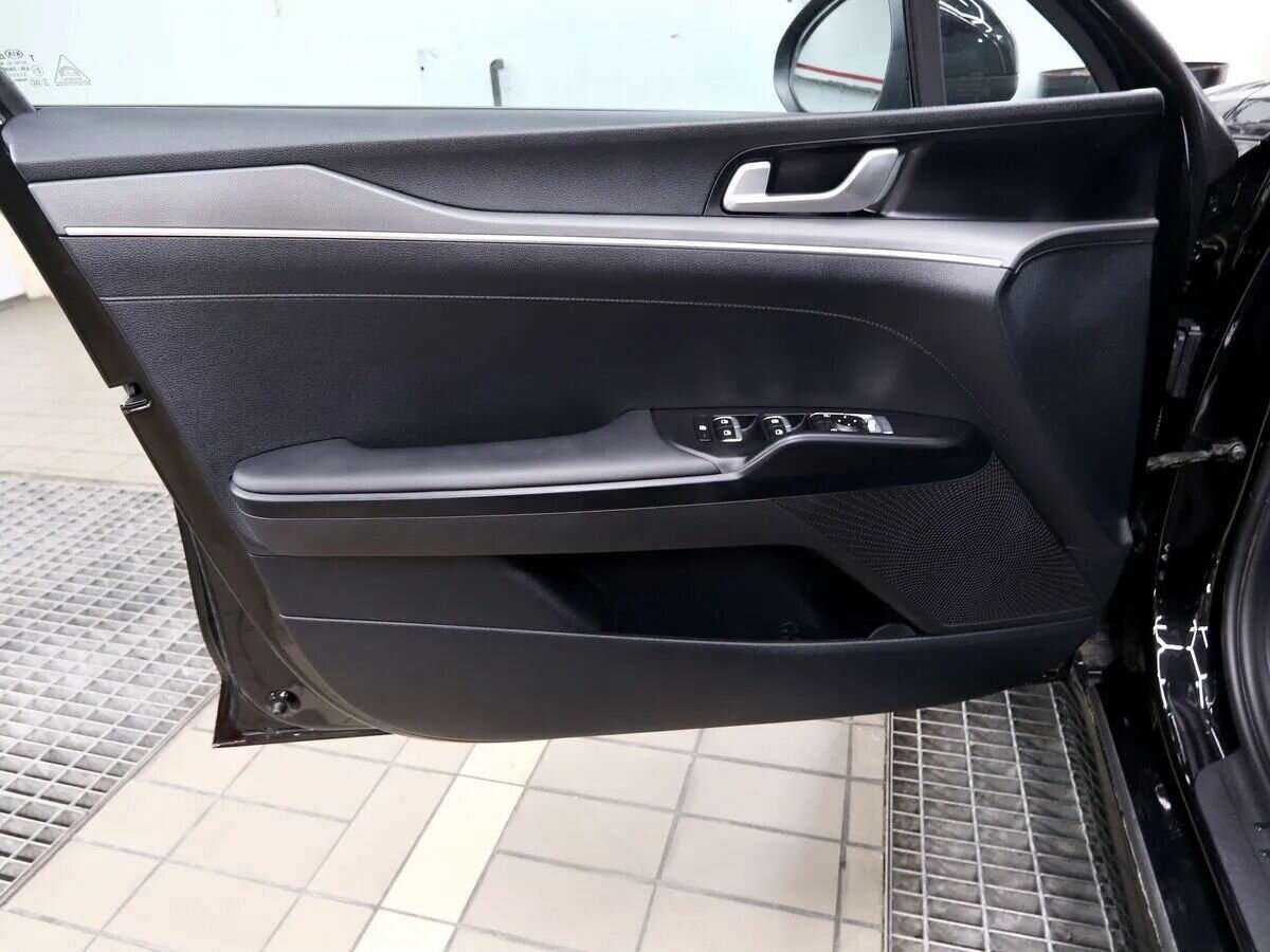 Kia K5 2021 года с пробегом. Фото: #7