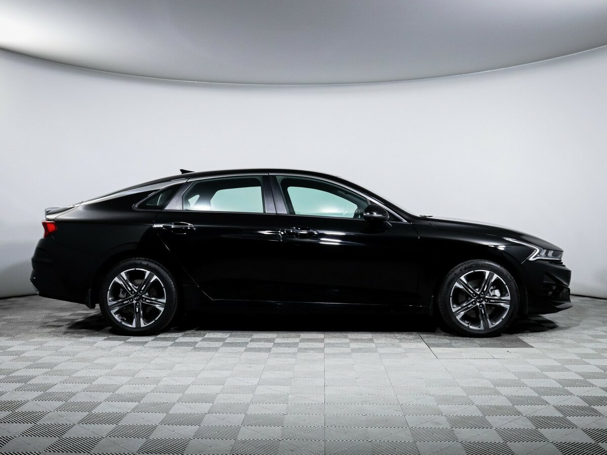 Kia K5 2021 года с пробегом. Фото: #3