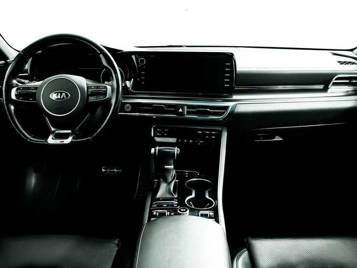Kia K5 2021 года с пробегом. Фото: #10