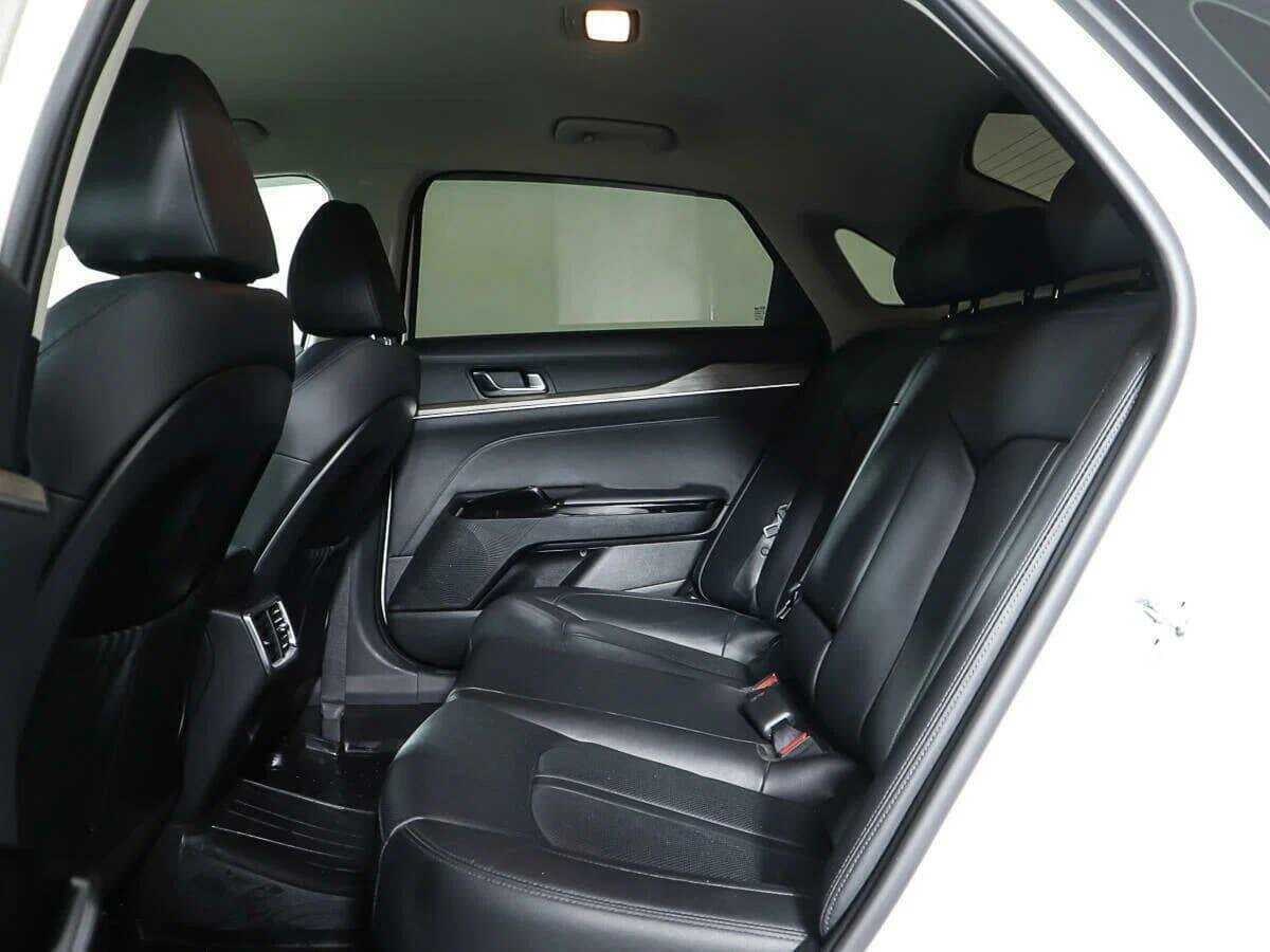 Kia K5 2020 года с пробегом. Фото: #11