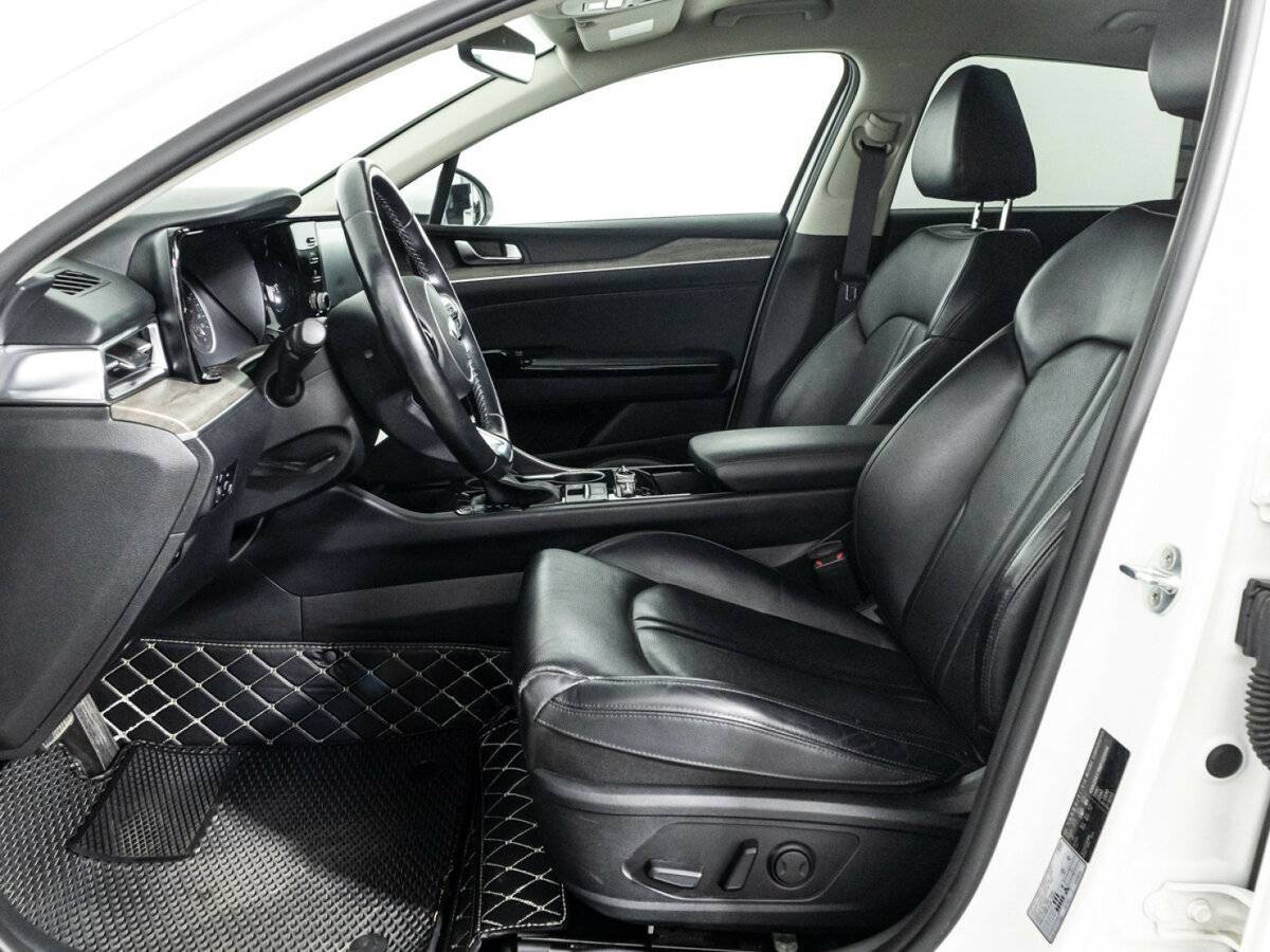 Kia K5 2021 года с пробегом. Фото: #13