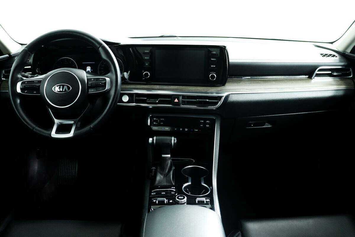 Kia K5 2021 года с пробегом. Фото: #10