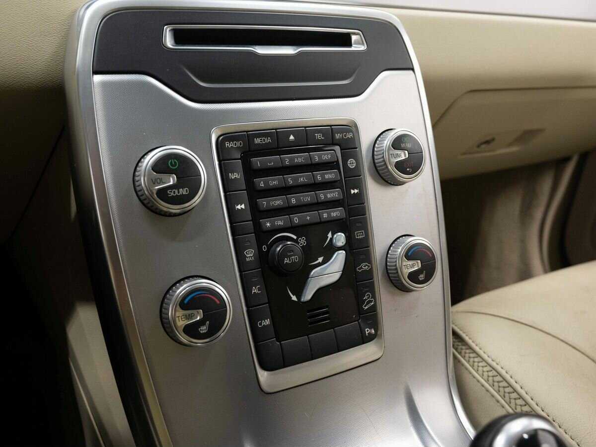 Volvo XC70 2014 года с пробегом. Фото: #19