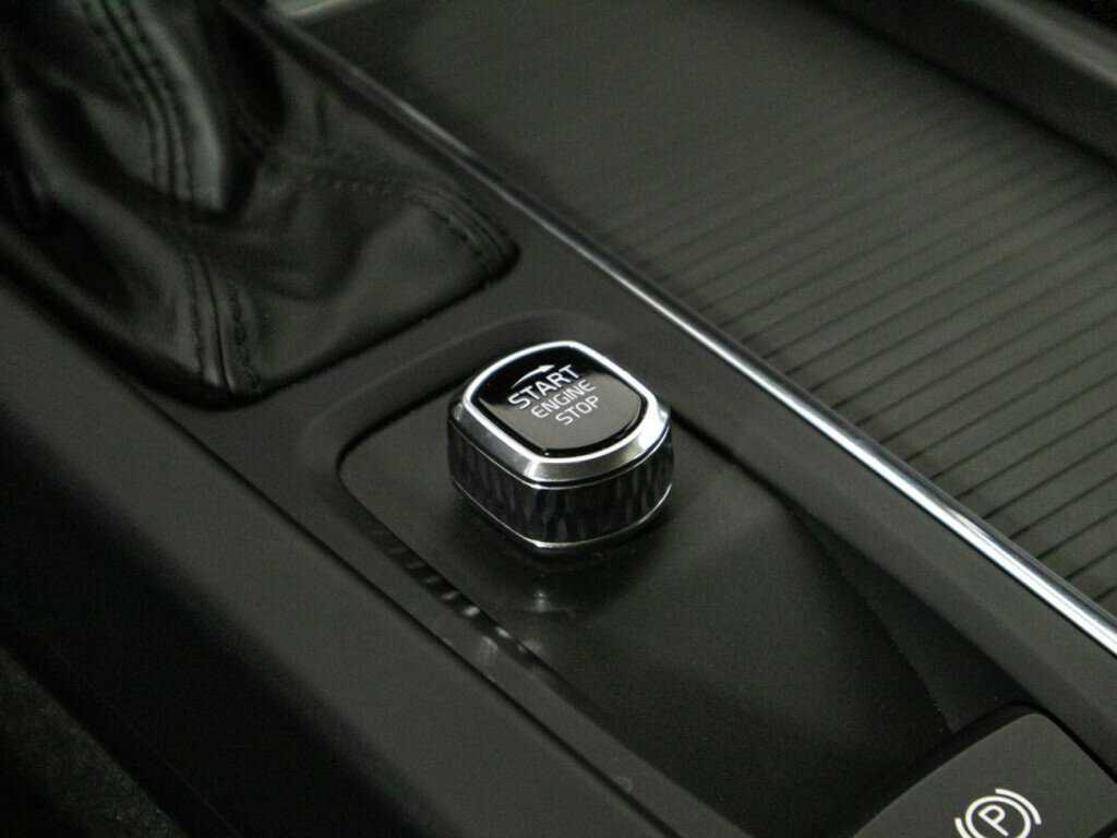 Volvo V60 2018 года с пробегом. Фото: #18