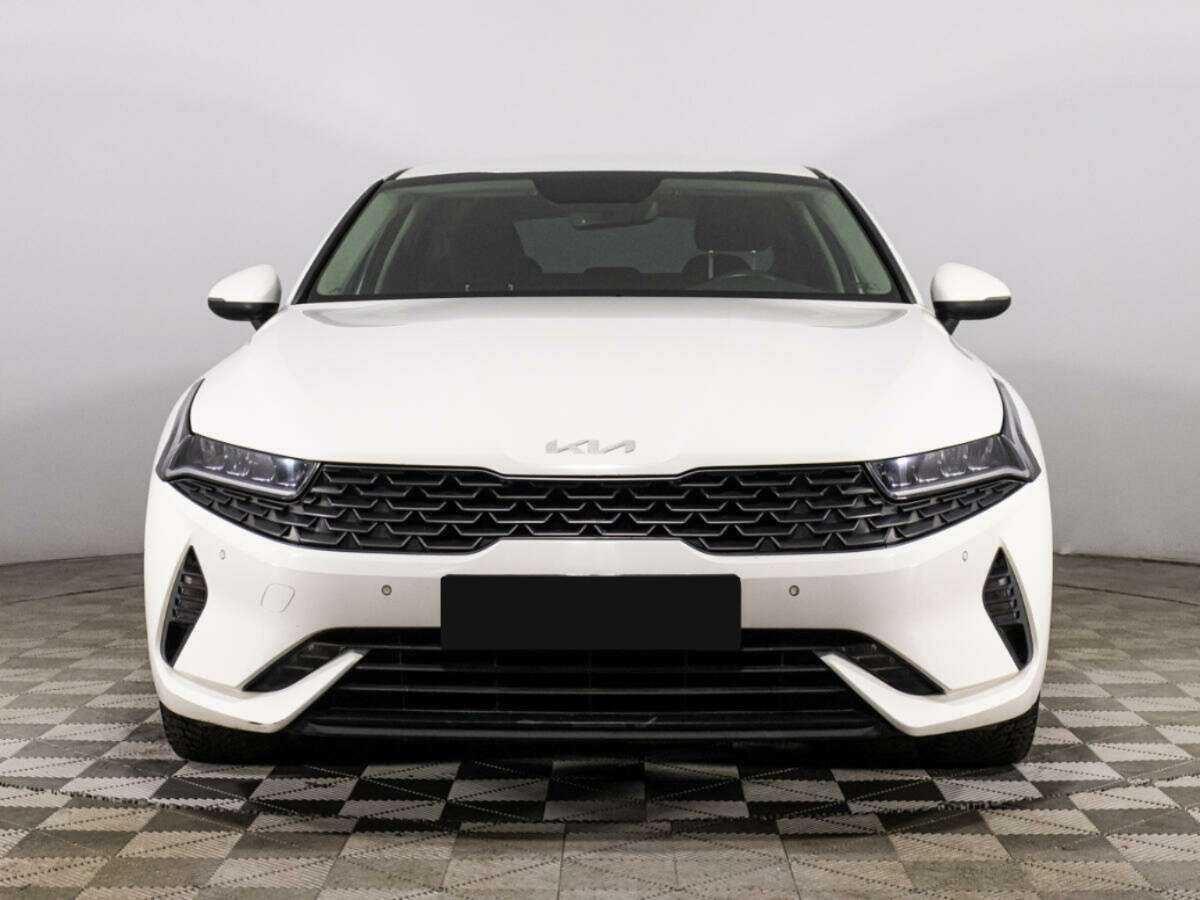 Kia K5 2022 года с пробегом. Фото: #1