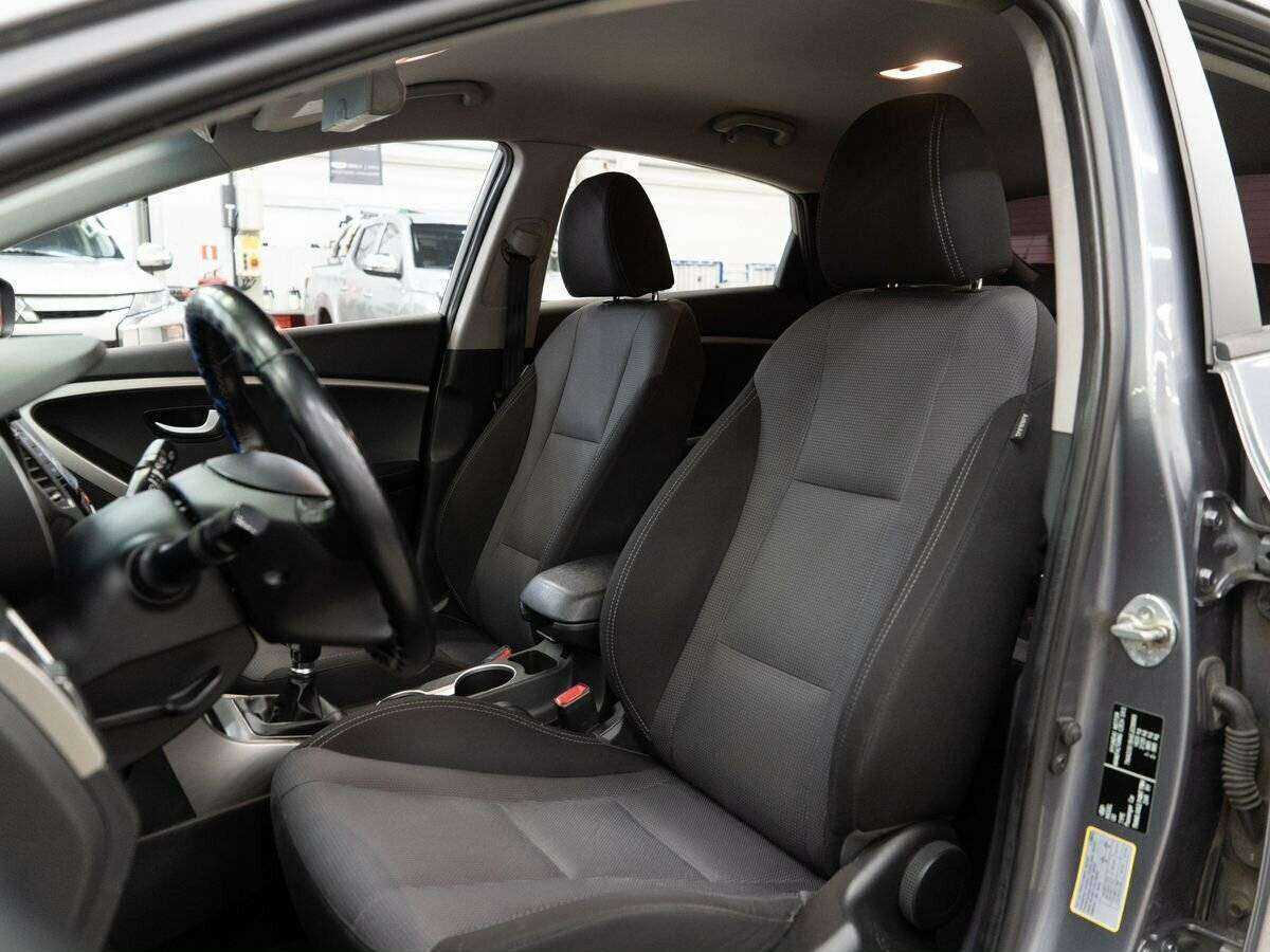 Б/У Хендай ай30 2014 года. Фото: #5