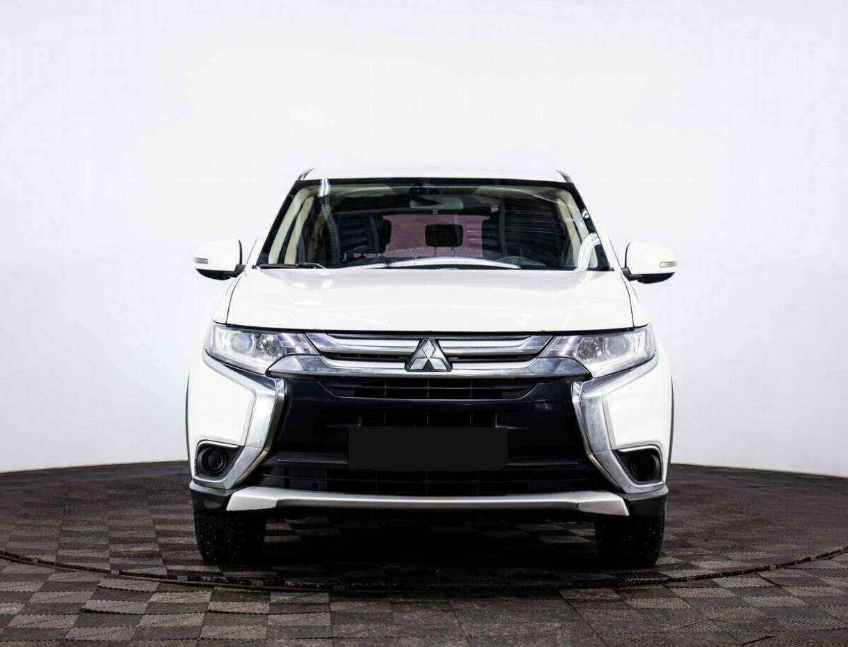 Mitsubishi Outlander 2017 года с пробегом. Фото: #1