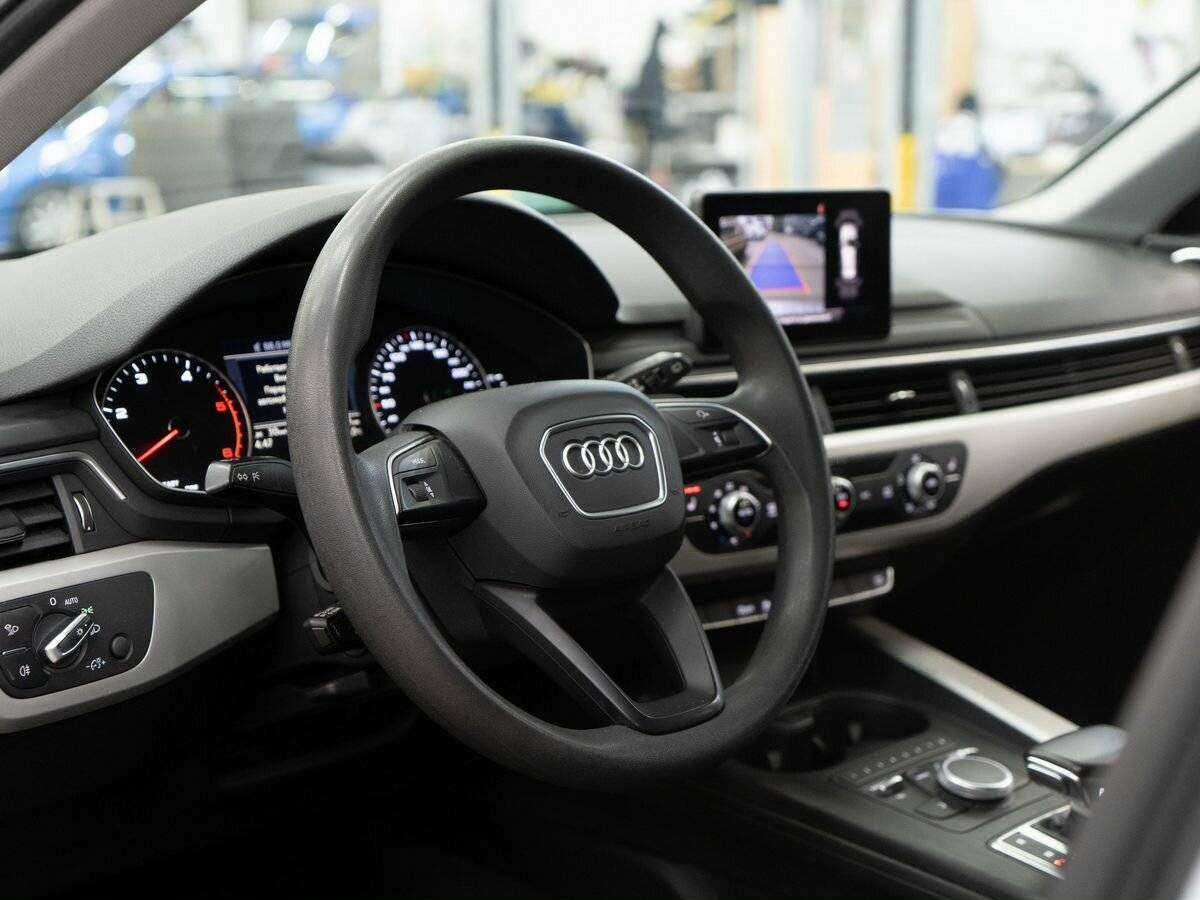 Audi A4 2019 года с пробегом. Фото: #4