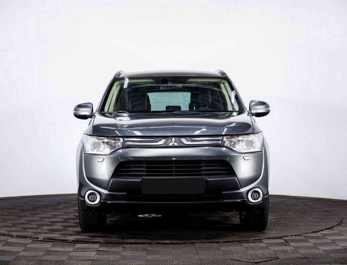 Mitsubishi Outlander 2013 года с пробегом. Фото: #1
