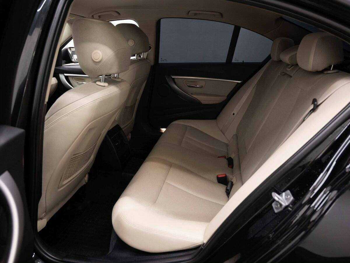 BMW 3 серии 2018 года с пробегом. Фото: #8