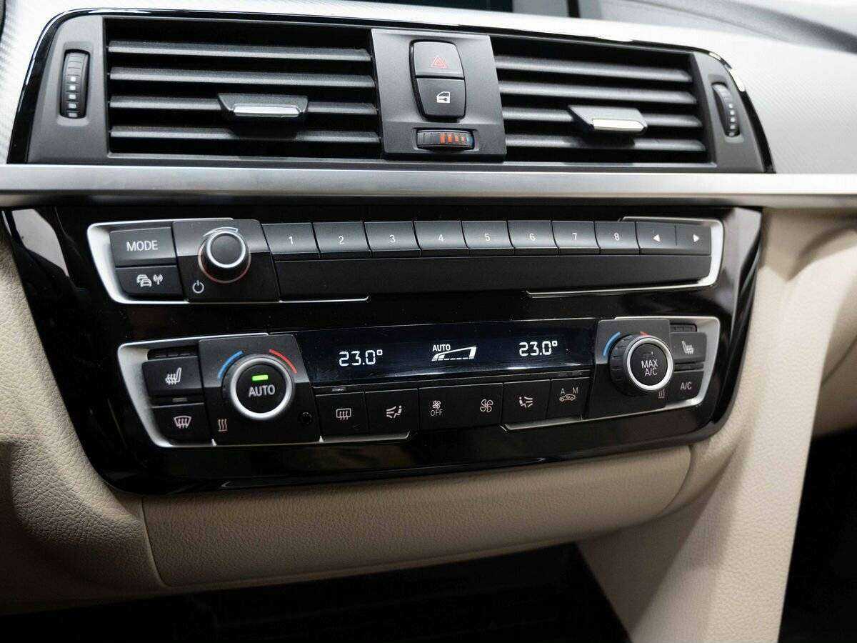 BMW 3 серии 2018 года с пробегом. Фото: #20