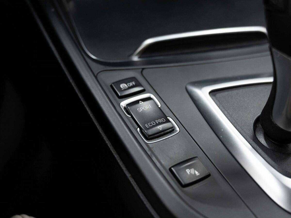 BMW 3 серии 2018 года с пробегом. Фото: #23