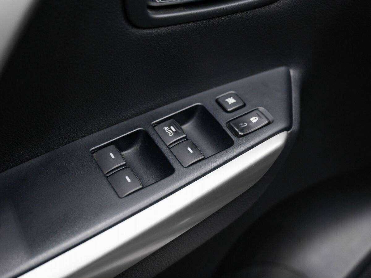 Mitsubishi Pajero Sport 2018 года с пробегом. Фото: #14