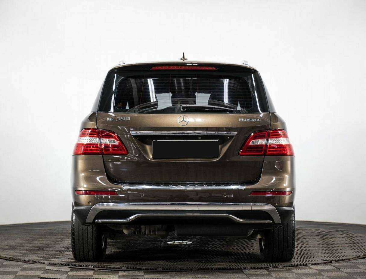 Mercedes-Benz M-Класс 2013 года с пробегом. Фото: #4