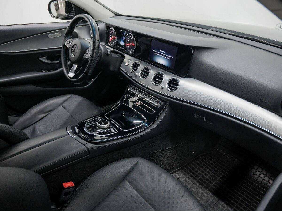 Mercedes-Benz E-Класс 2017 года с пробегом. Фото: #6