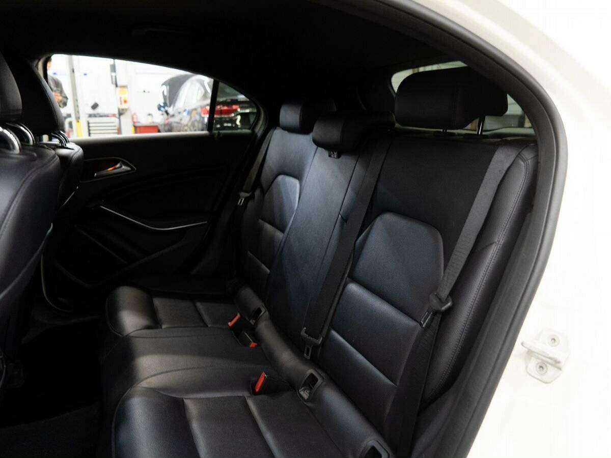 Mercedes-Benz A-Класс 2013 года с пробегом. Фото: #6