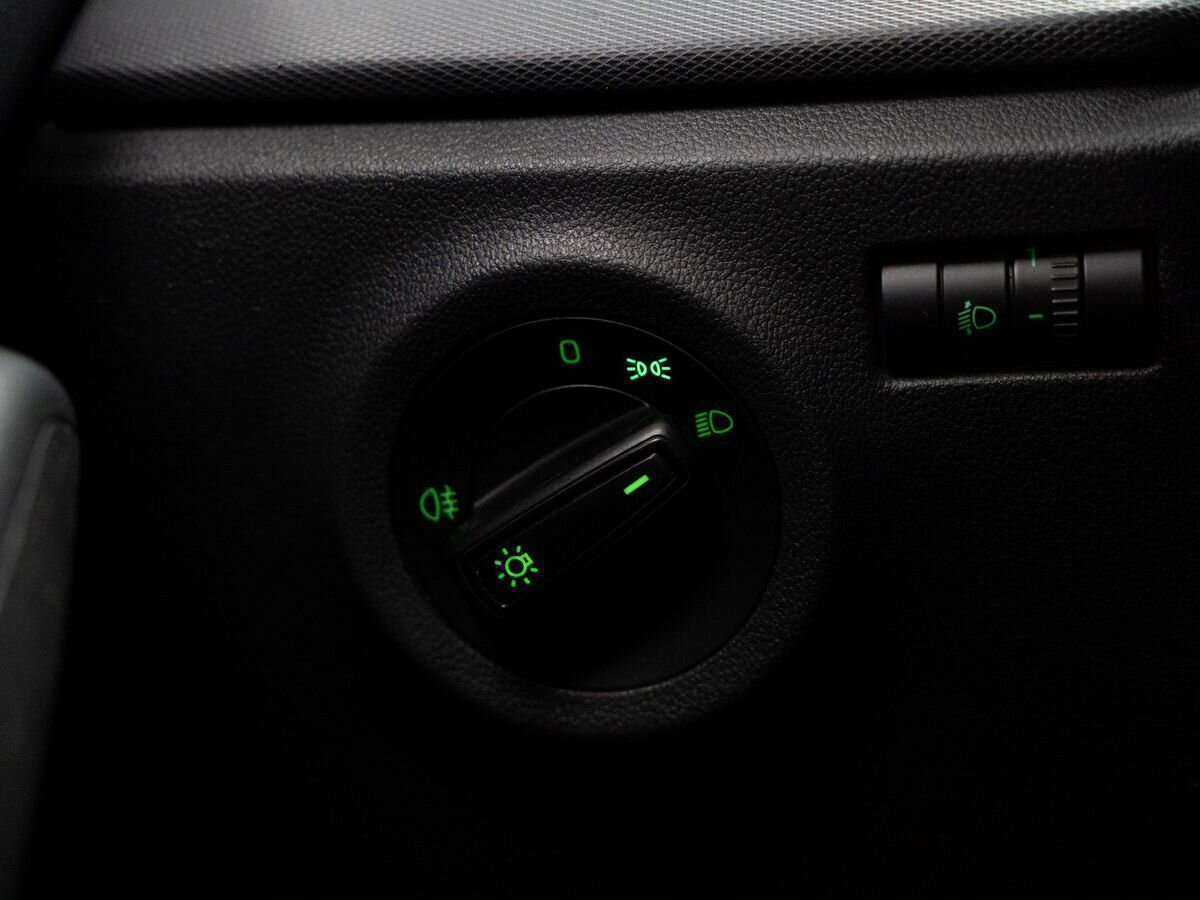 Б/У Шкода Рапид 2020 года. Фото: #16