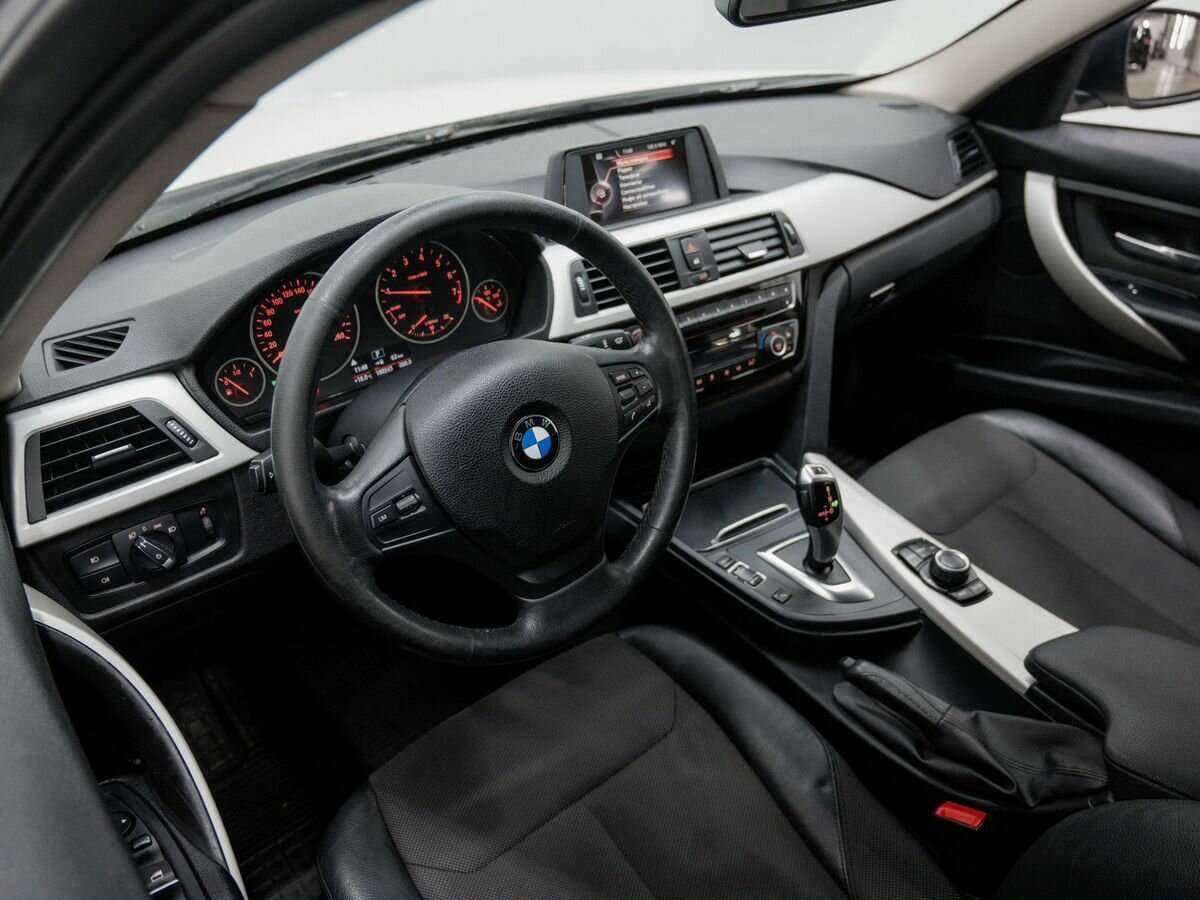 BMW 3 серии 2016 года с пробегом. Фото: #12