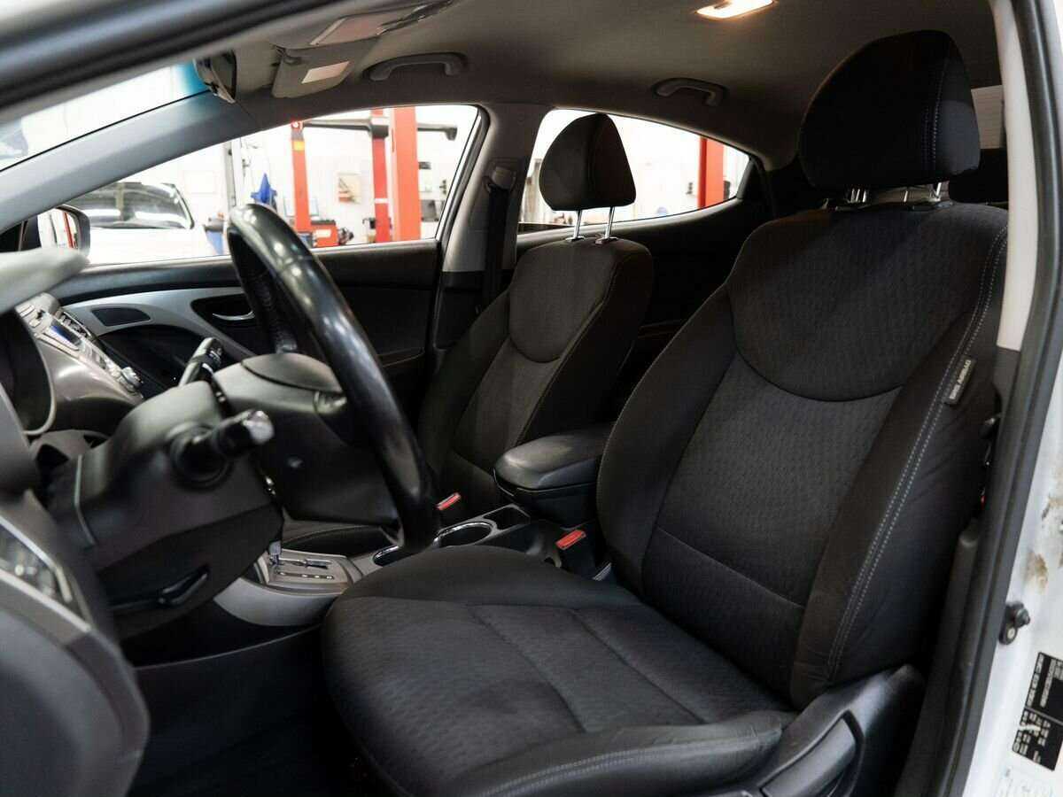 Б/У Хендай Елантра 2012 года. Фото: #5