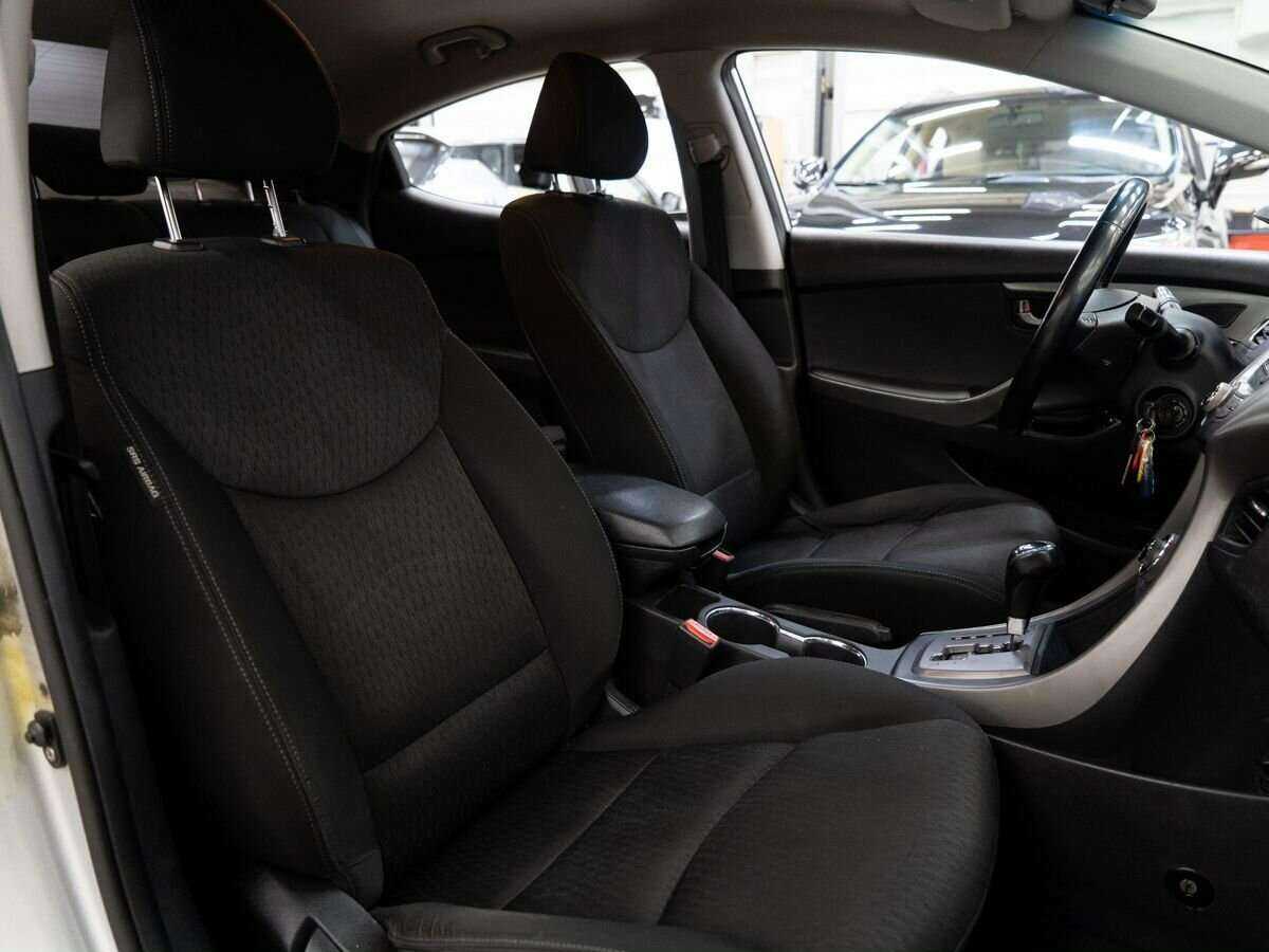 Б/У Хендай Елантра 2012 года. Фото: #8