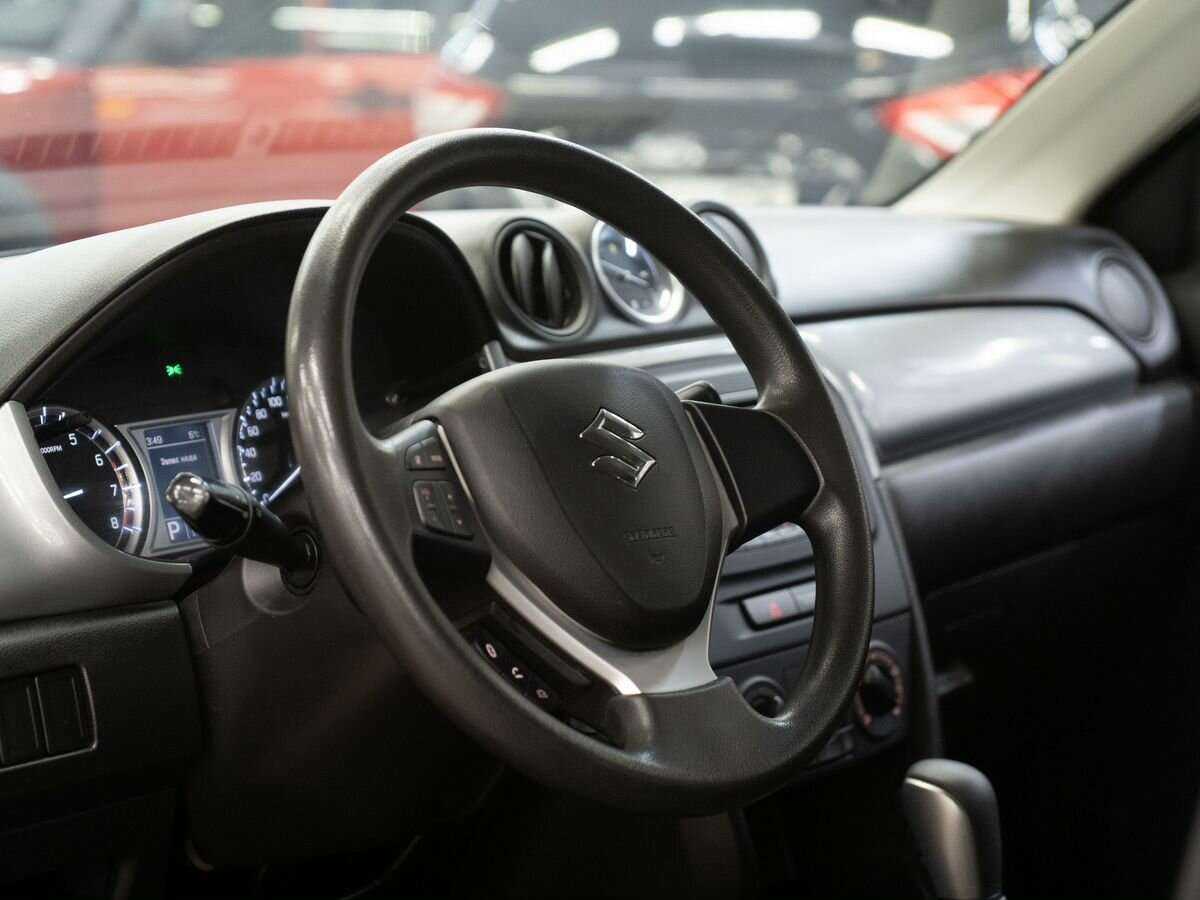 Suzuki Vitara 2015 года с пробегом. Фото: #3