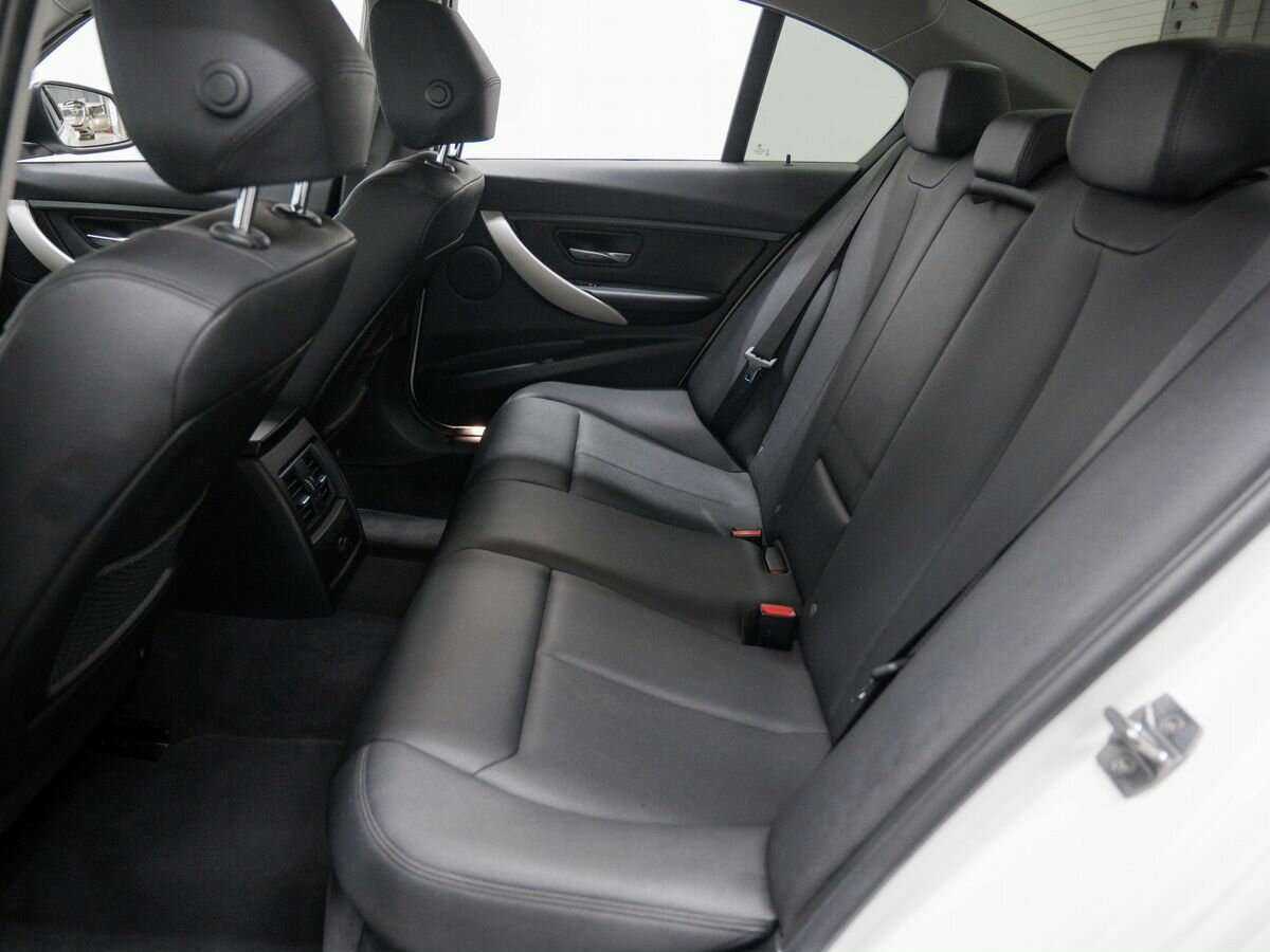 BMW 3 серии 2015 года с пробегом. Фото: #11