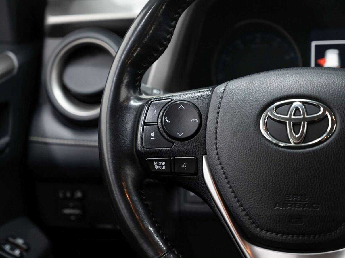 Toyota RAV4 2019 года с пробегом. Фото: #11