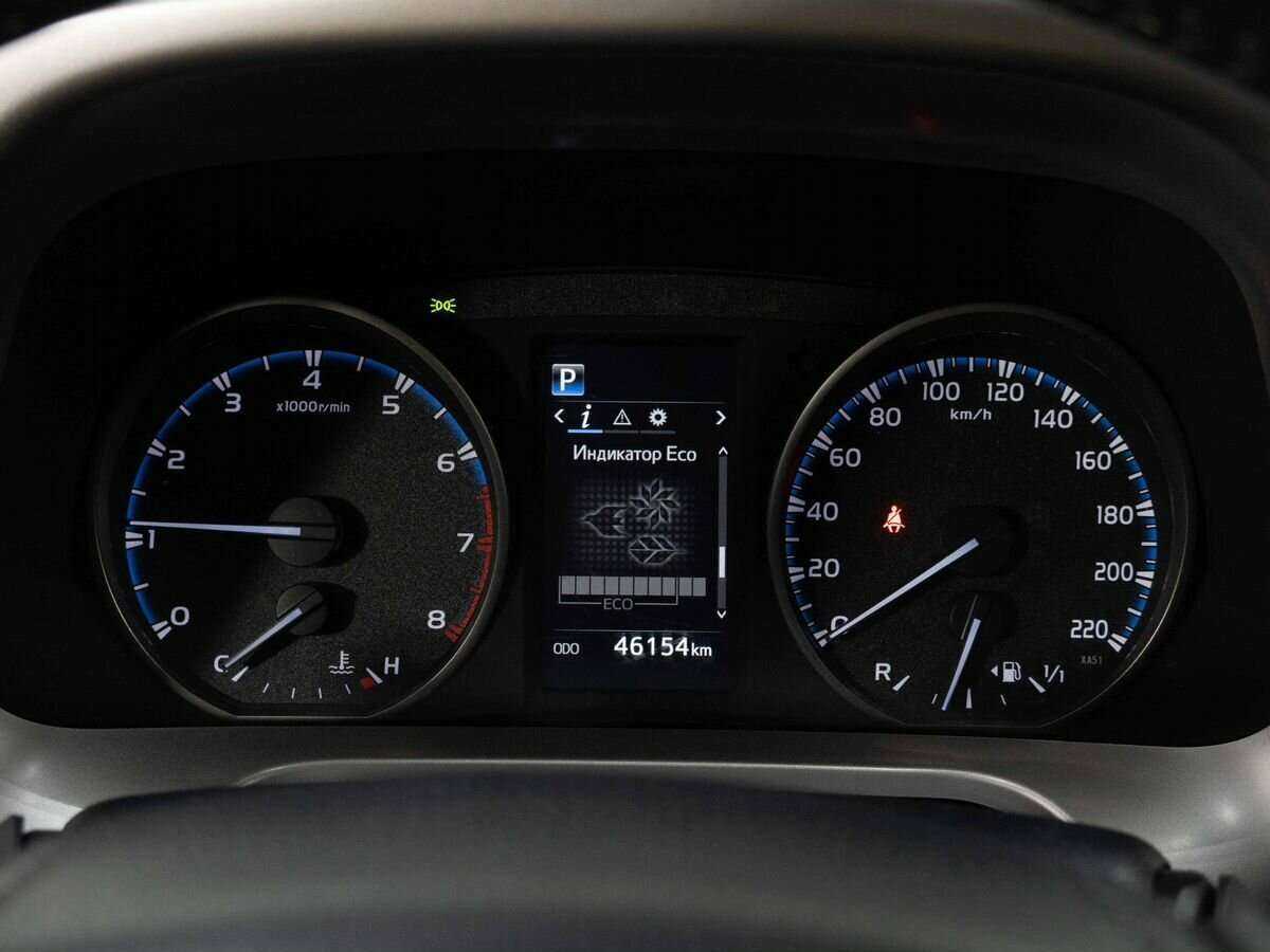 Toyota RAV4 2018 года с пробегом. Фото: #11