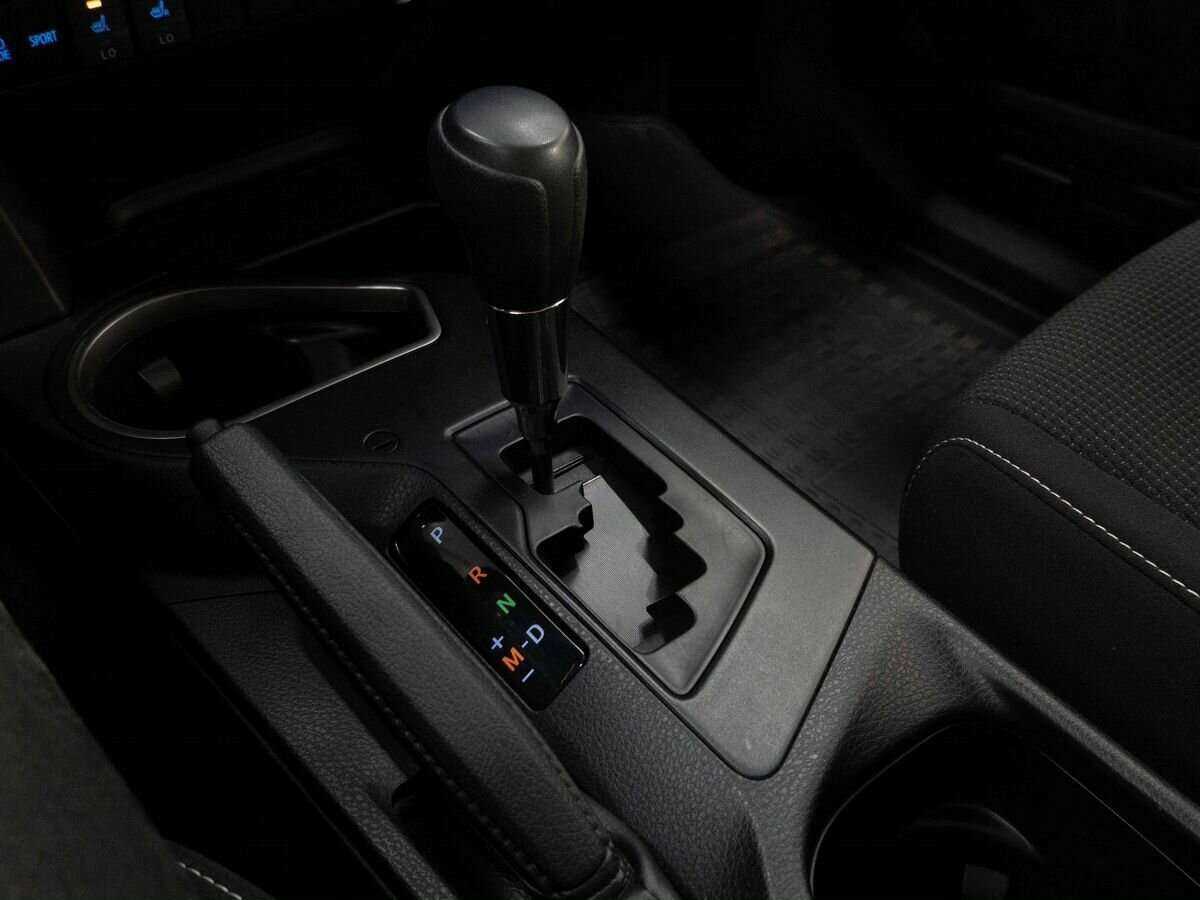 Toyota RAV4 2018 года с пробегом. Фото: #21