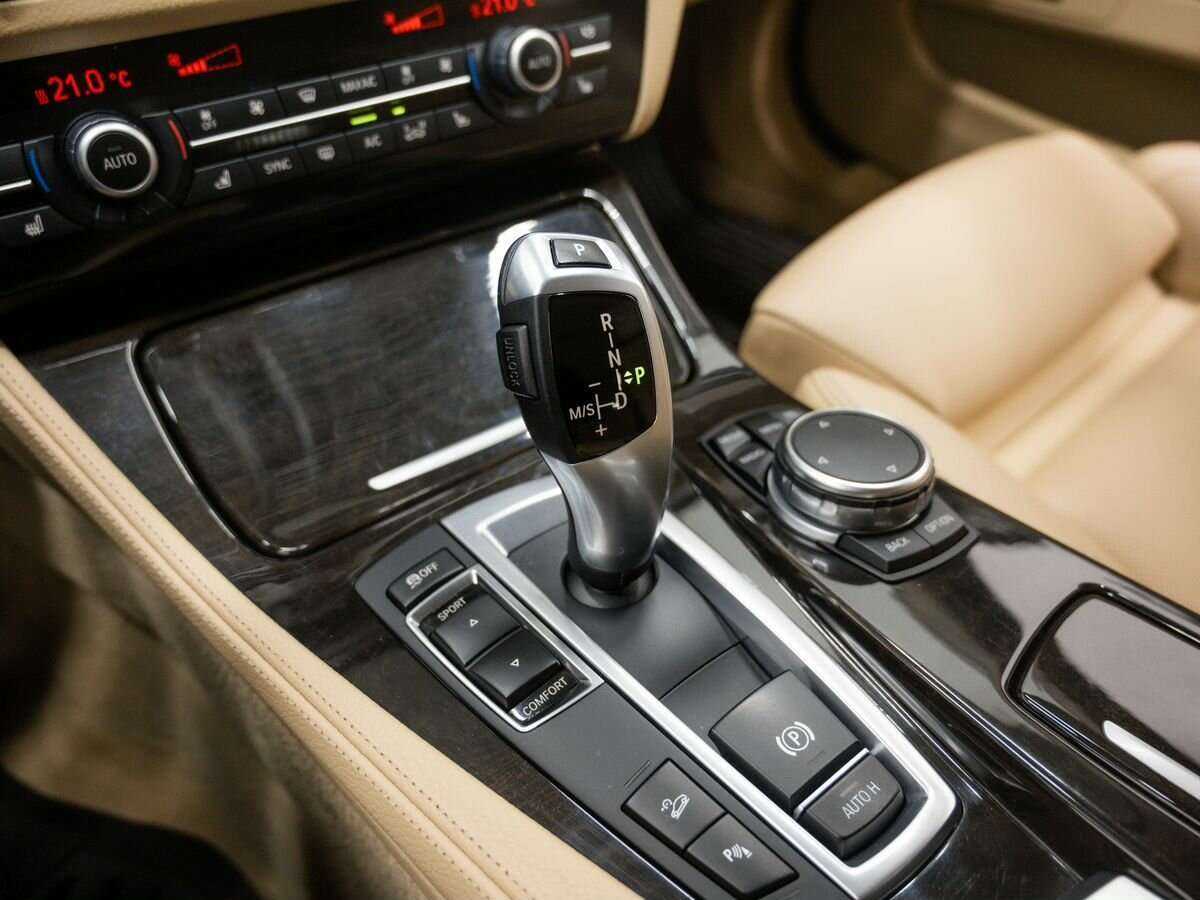 BMW 5 серии 2015 года с пробегом. Фото: #19