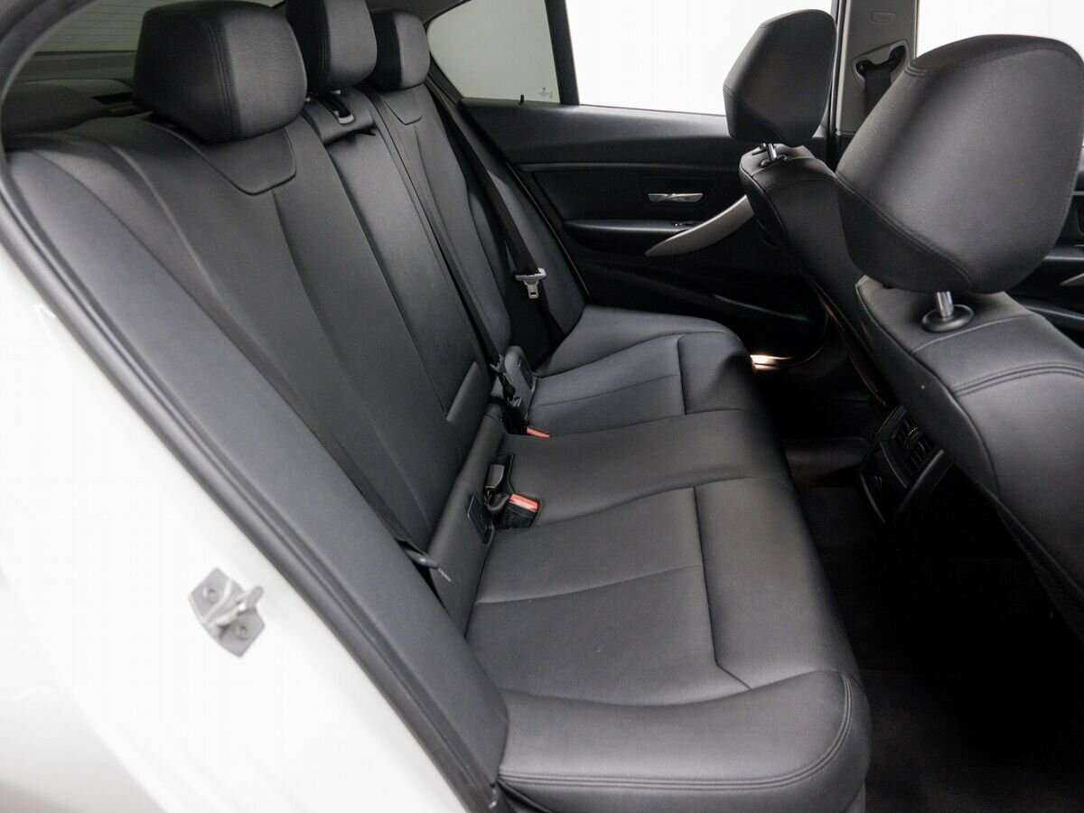 BMW 3 серии 2016 года с пробегом. Фото: #8