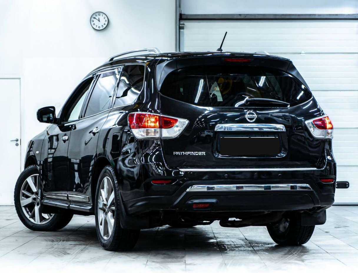Nissan Pathfinder 2015 года с пробегом. Фото: #3