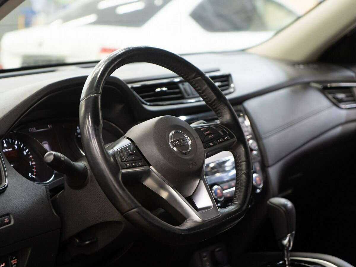 Б/У Ниссан Икс-Трейл 2019 года. Фото: #4