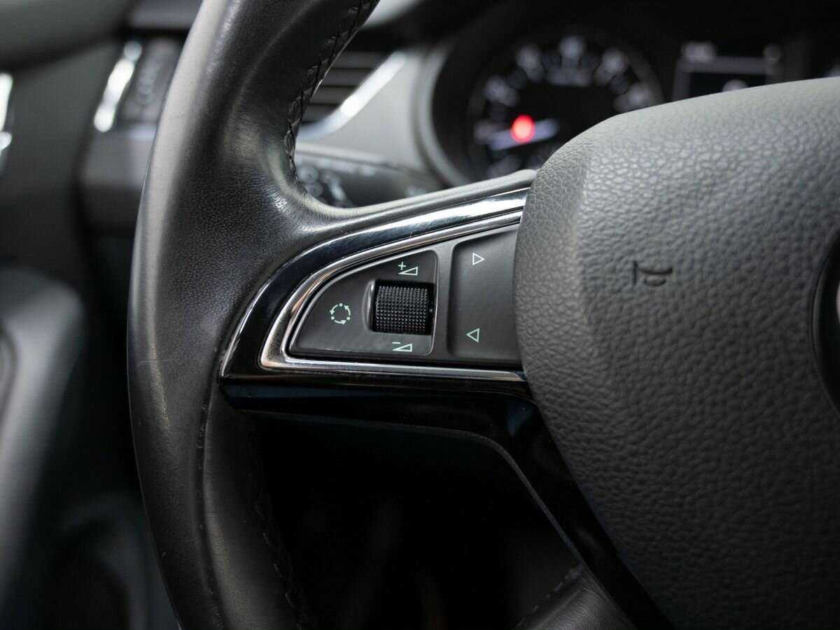 Б/У Шкода Октавия 2013 года. Фото: #18