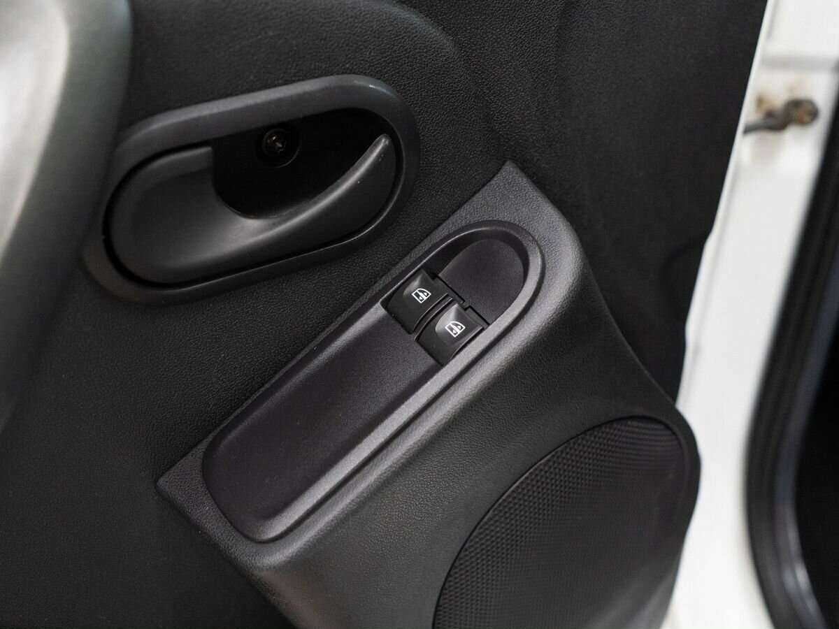 Б/У Рено Дастер 2015 года. Фото: #13