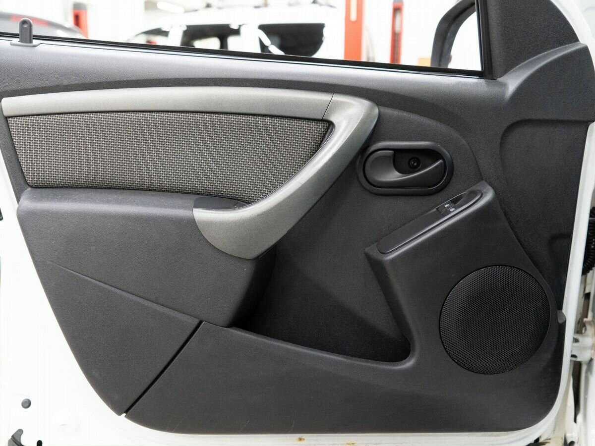 Б/У Рено Дастер 2015 года. Фото: #14