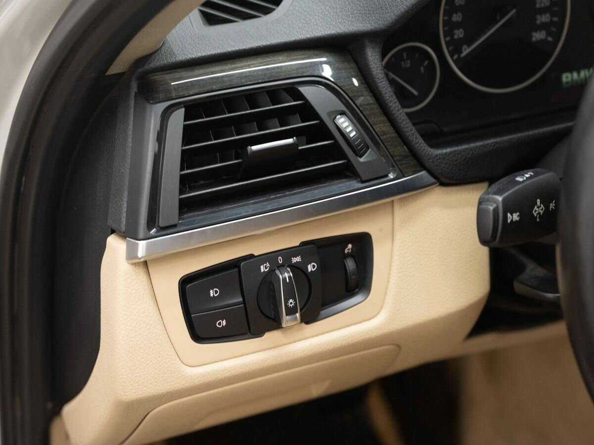 BMW 3 серии 2012 года с пробегом. Фото: #19