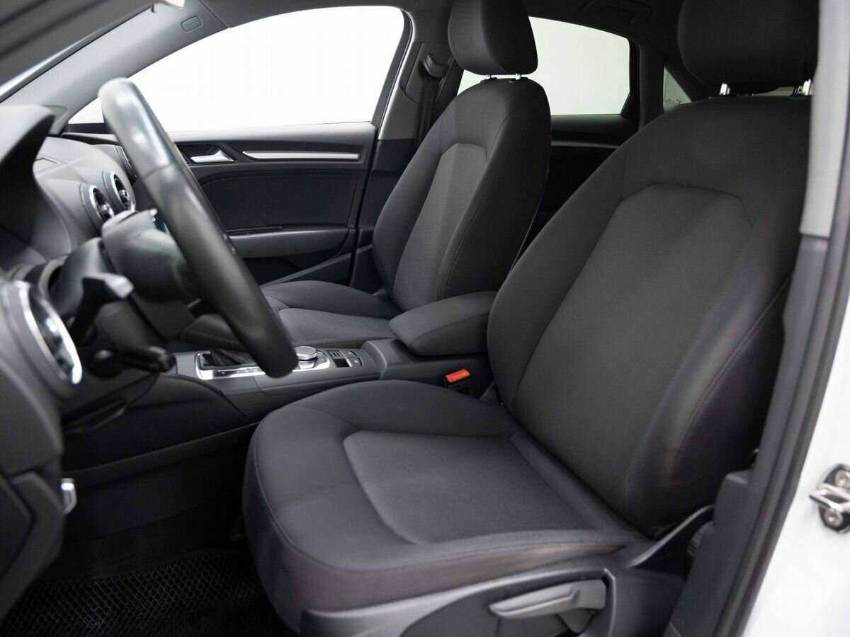 Audi A3 2019 года с пробегом. Фото: #6