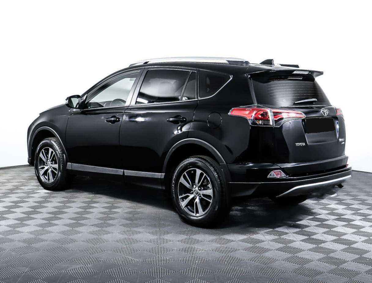 Toyota RAV4 2017 года с пробегом. Фото: #6
