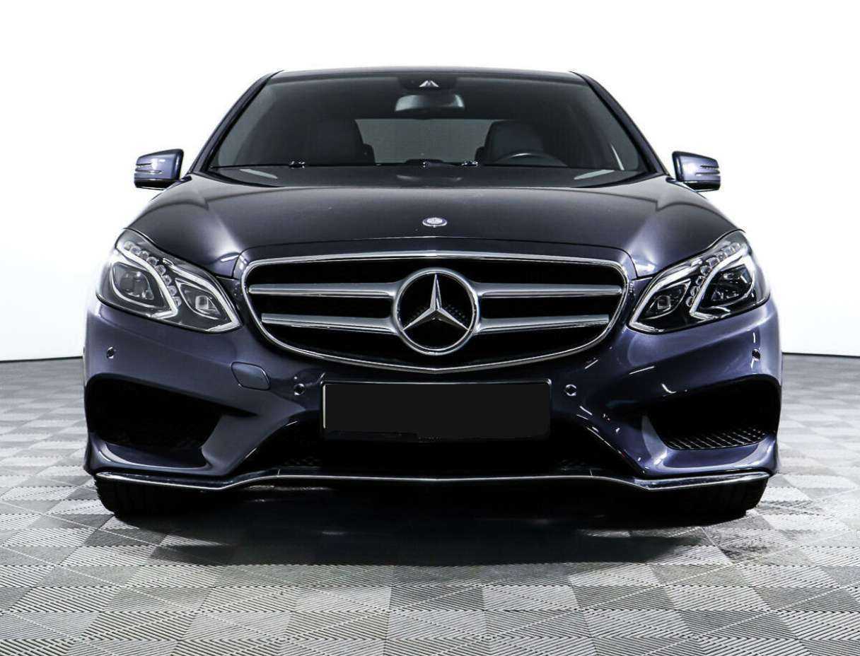 Mercedes-Benz E-Класс 2015 года с пробегом. Фото: #1