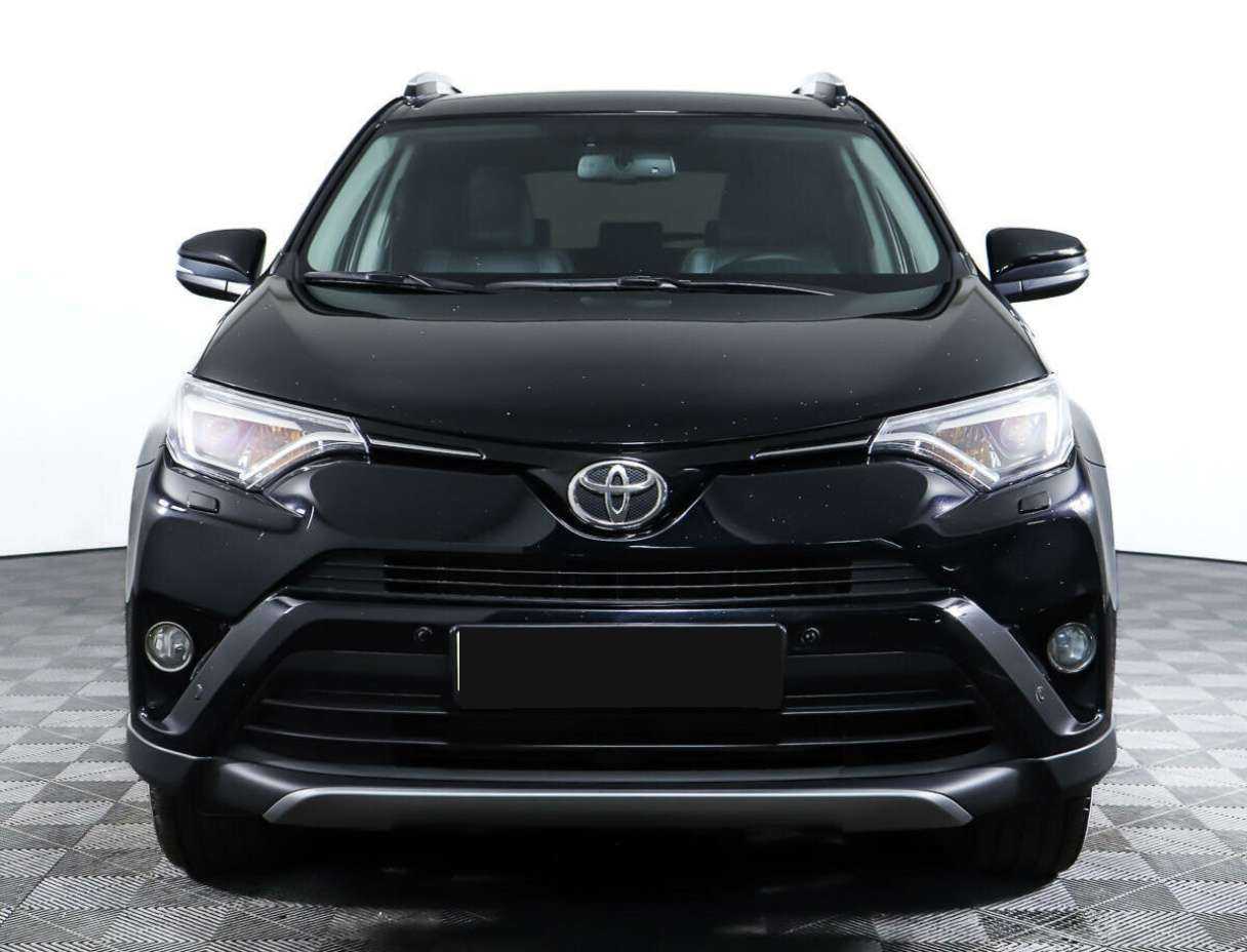 Toyota RAV4 2018 года с пробегом. Фото: #1