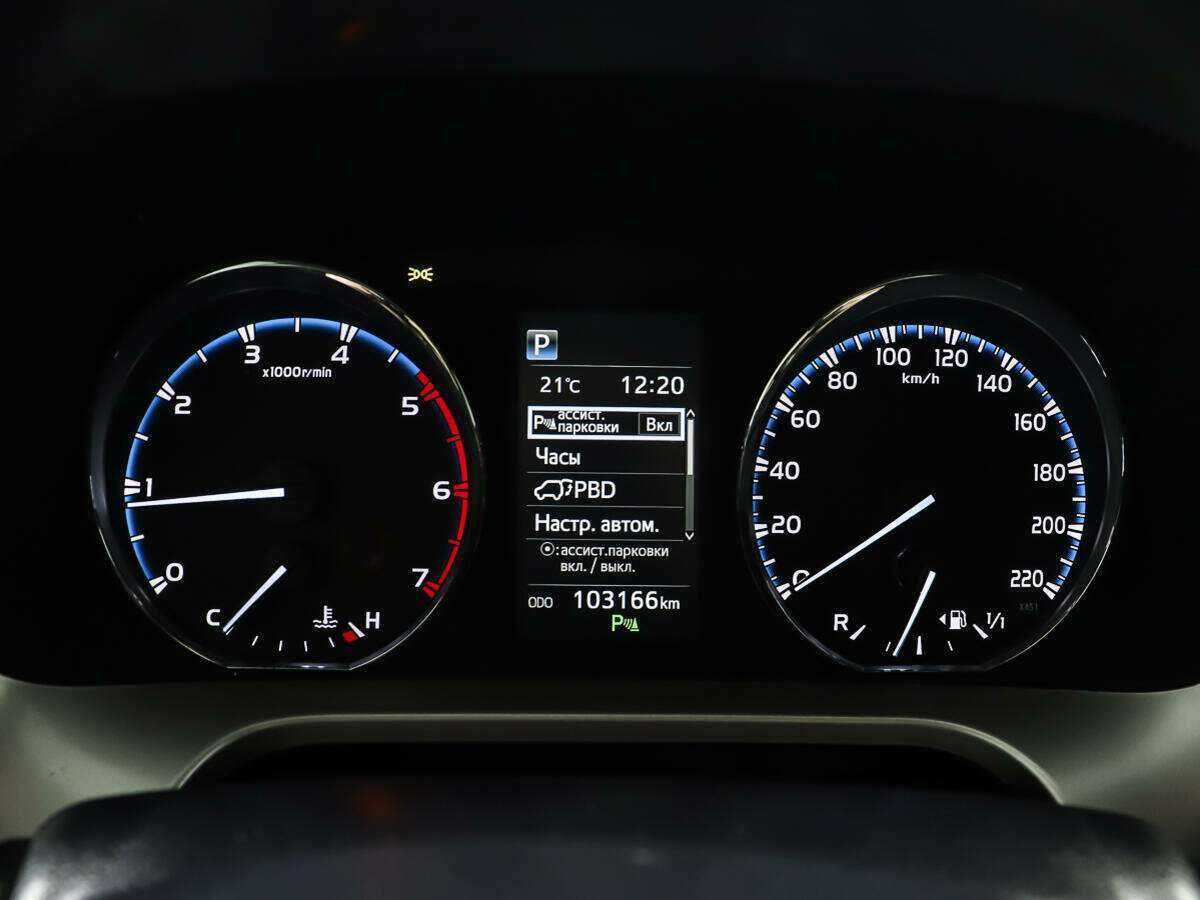 Toyota RAV4 2018 года с пробегом. Фото: #14