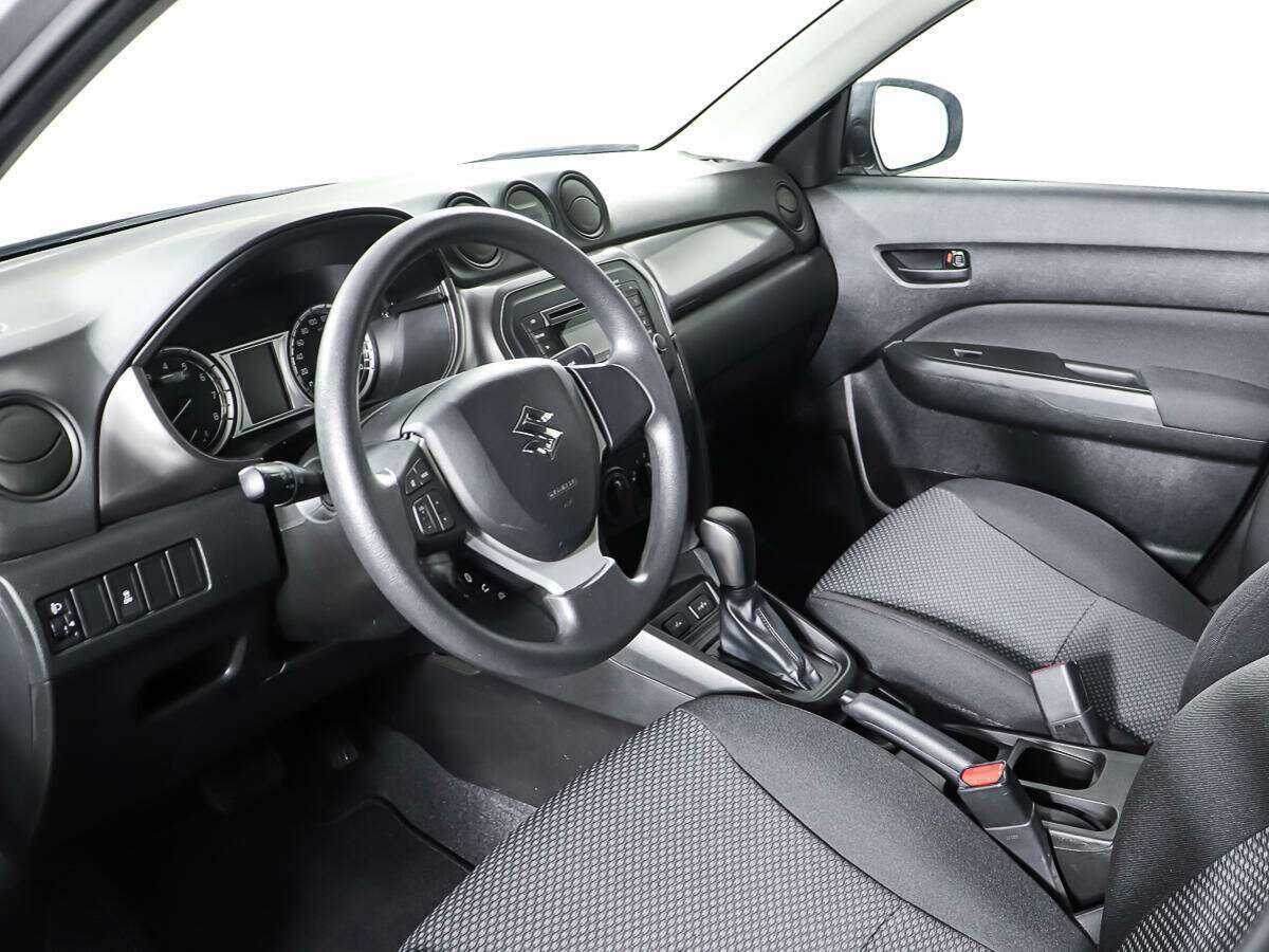 Suzuki Vitara 2021 года с пробегом. Фото: #12