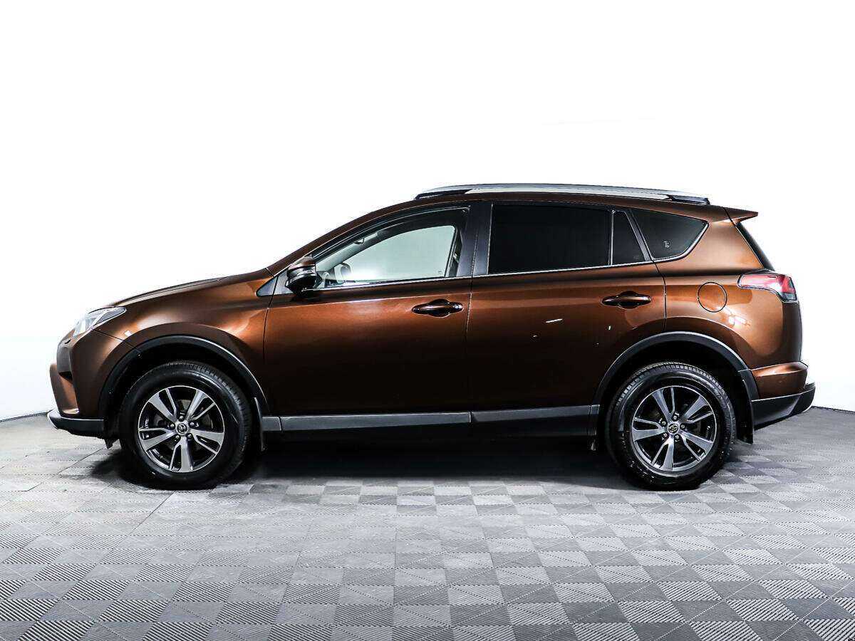 Toyota RAV4 2018 года с пробегом. Фото: #6