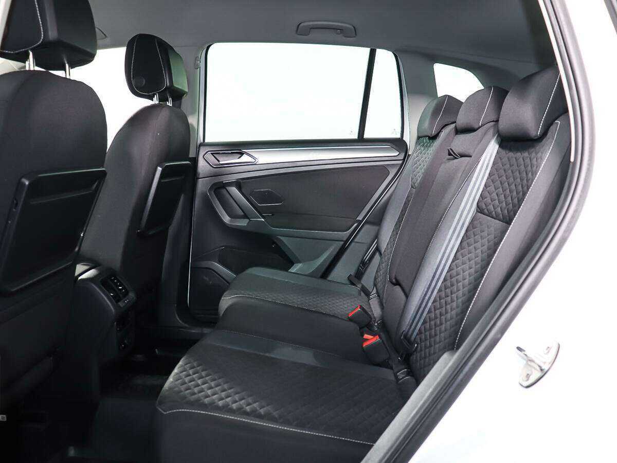 Volkswagen Tiguan 2018 года с пробегом. Фото: #9